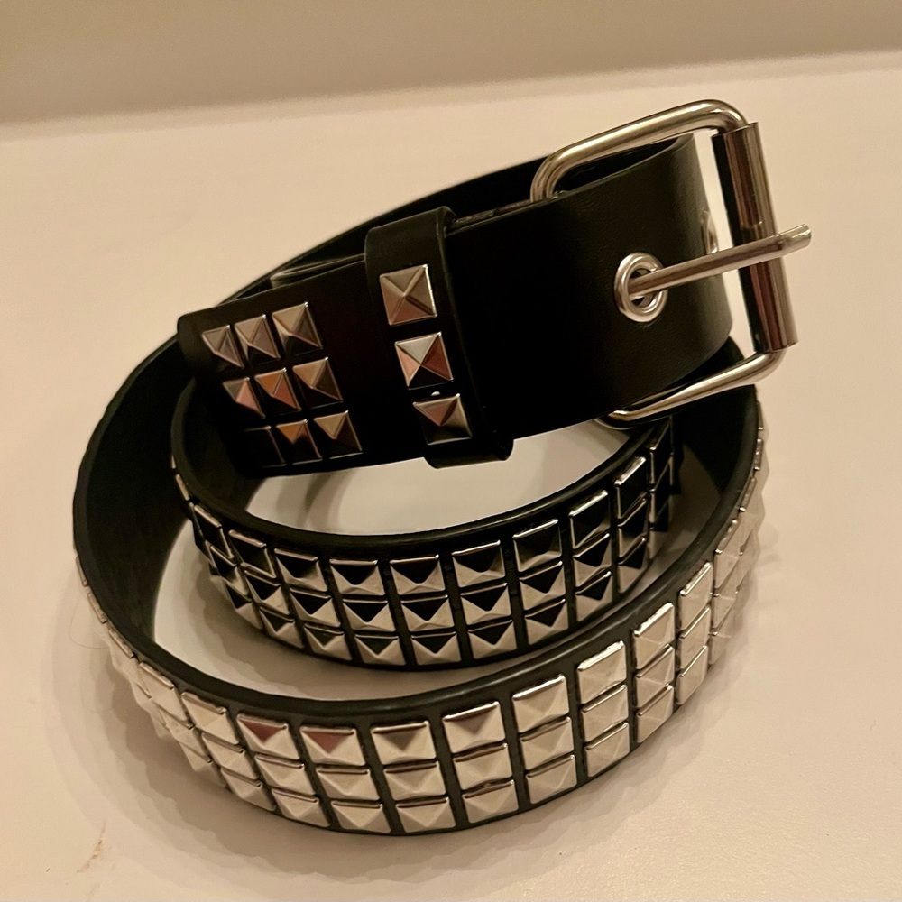 Belt Black Studded Belt with Silver Pyramid Hardware